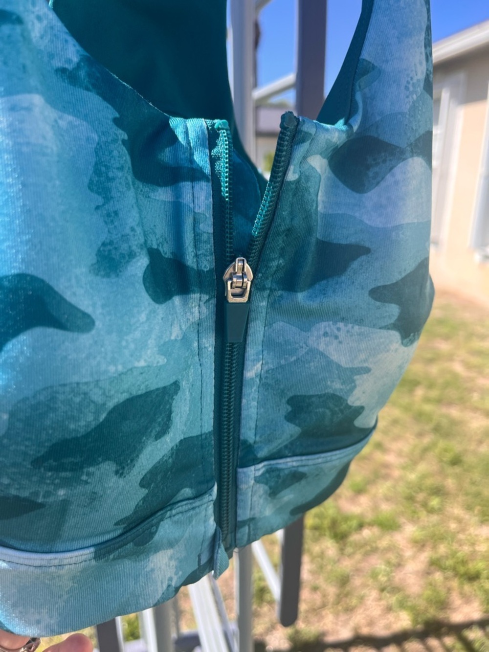 Tek Gear Teal Camo Zip-Front Sports Bra - Size Small - Picture 11 of 11